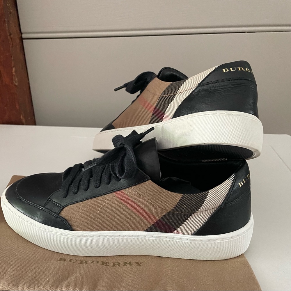Burberry Black and Tan Sneakers - Picture 2 of 6